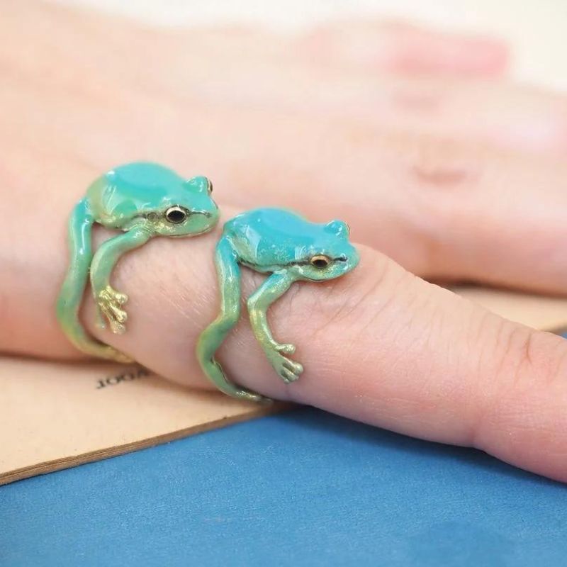 Tree Frog Ring & Earrings