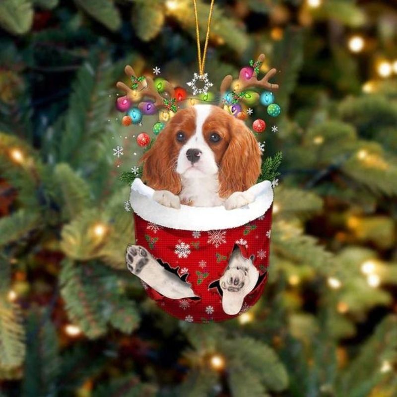 Cavalier King Charles Spaniel In Snow Pocket Christmas Ornament SP003