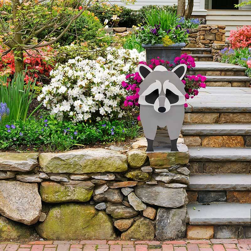 Raccoon Planter AP101